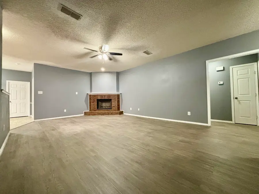 524 N Kline Avenue, Lubbock, TX 79416 - #3