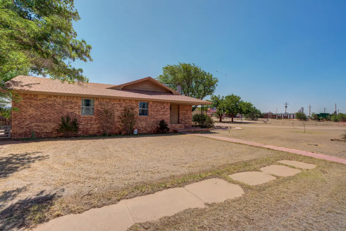 204 Igoe Avenue, Anton, TX 79313 - #1