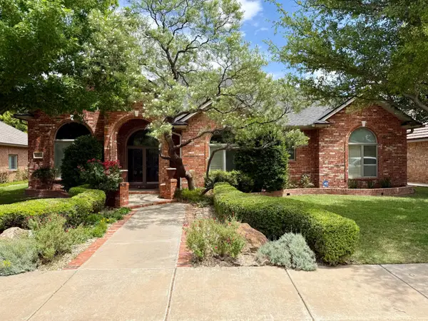 9807 Savannah Avenue, Lubbock, TX 79424