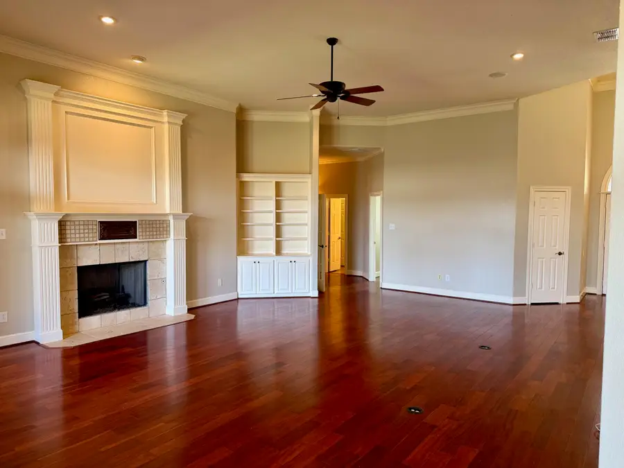 9807 Savannah Avenue, Lubbock, TX 79424 - #3