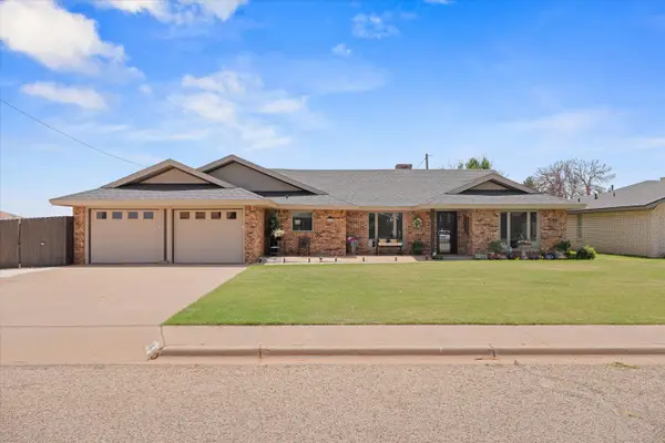 516 E Jackson Street, Levelland, TX 79336