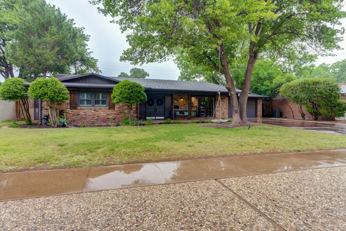 6207 Lynnhaven Drive, Lubbock, TX 79413 - #1