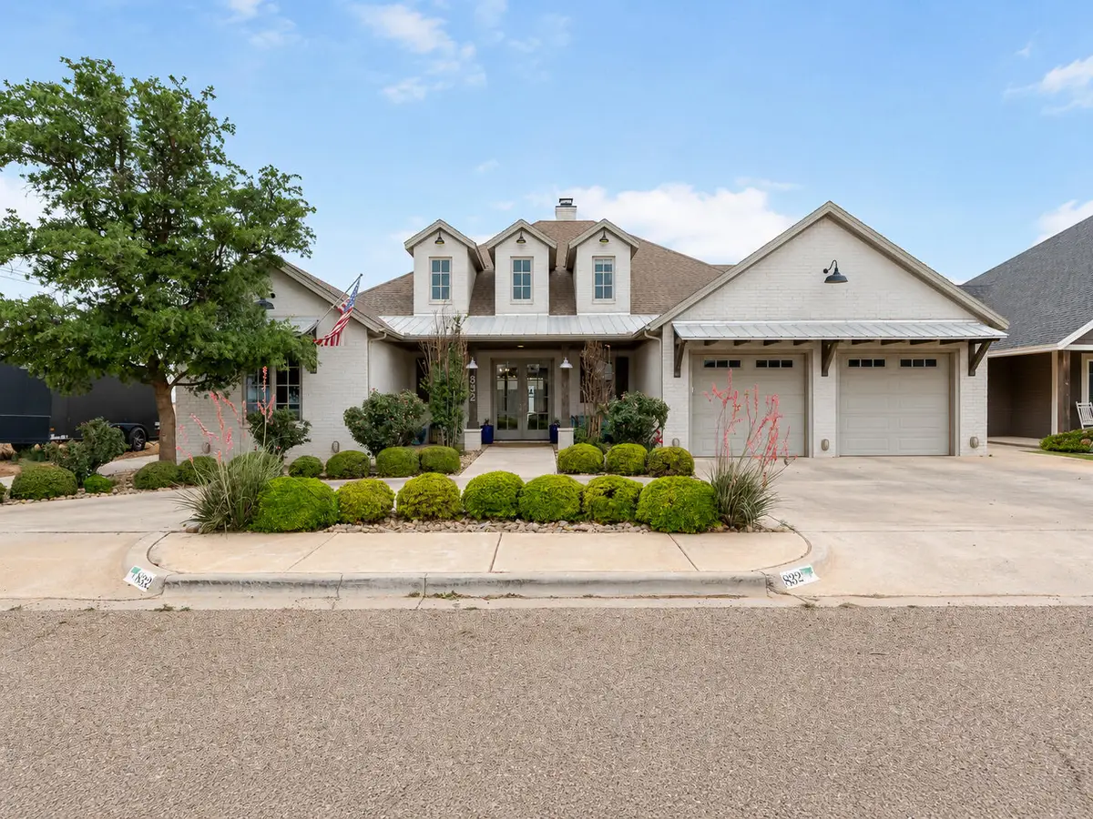 832 Avenue T, Shallowater, TX 79363 - #1