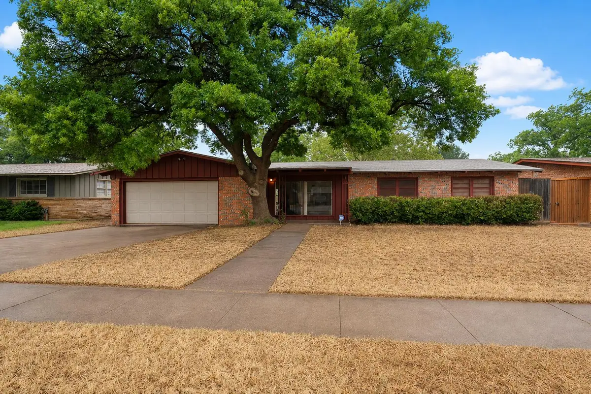 3214 40th Street, Lubbock, TX 79413 - #1