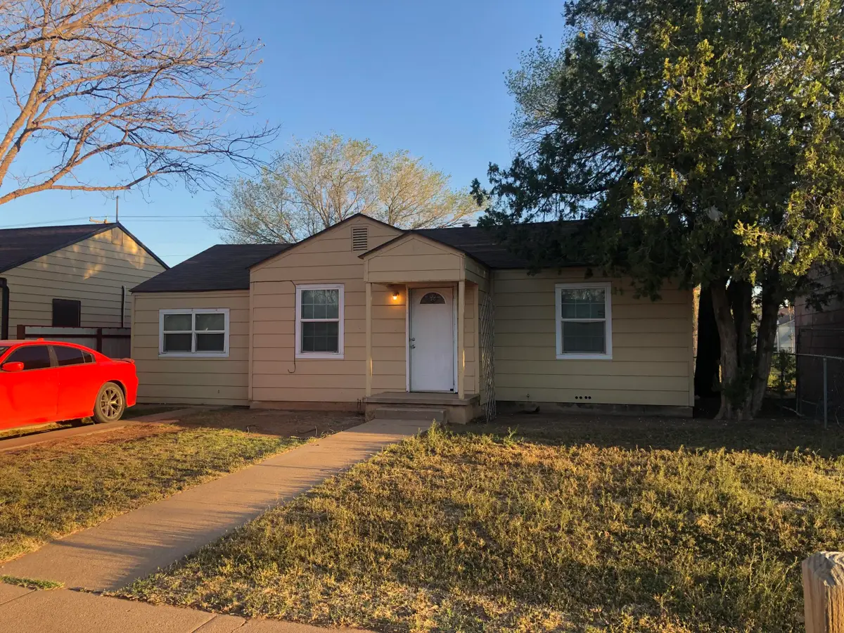 2704 2nd Place, Lubbock, TX 79415 - #1