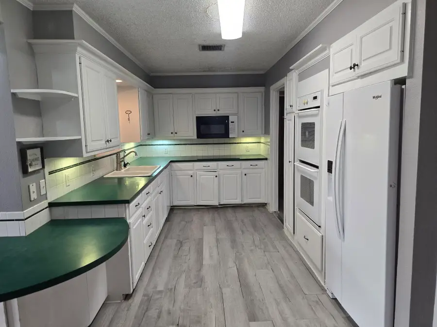 506 N 19th Street, Lamesa, TX 79331 - #2
