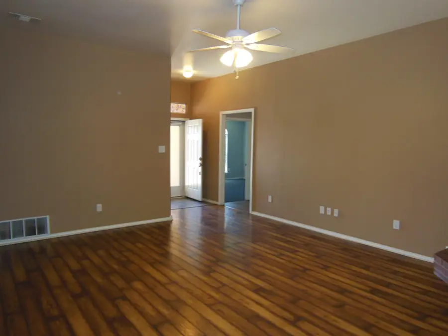 1204 Wheelock Street, Lubbock, TX 79403 - #3
