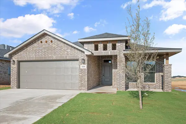 3220 Harvest Avenue, Wolfforth, TX 79382