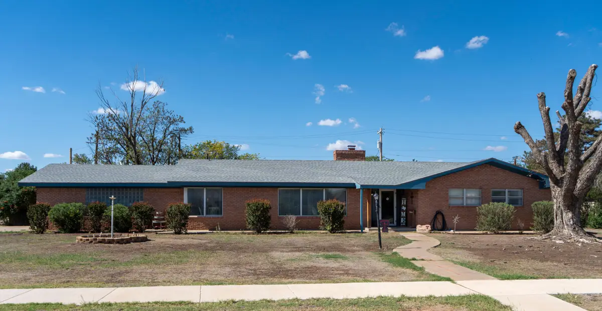 820 W Missouri Street, Floydada, TX 79235 - #1
