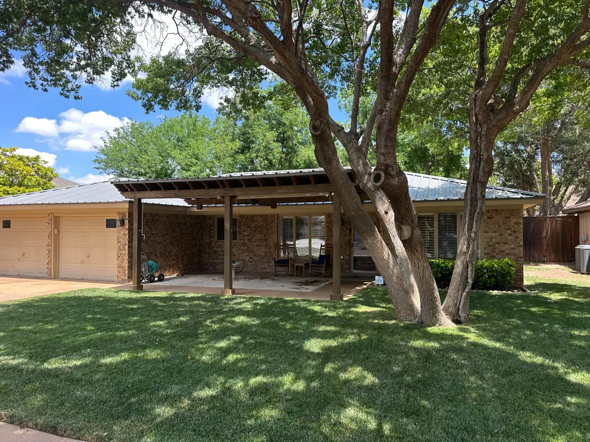 8207 Brentwood Avenue, Lubbock, TX 79424 - #1