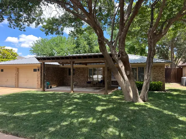 8207 Brentwood Avenue, Lubbock, TX 79424