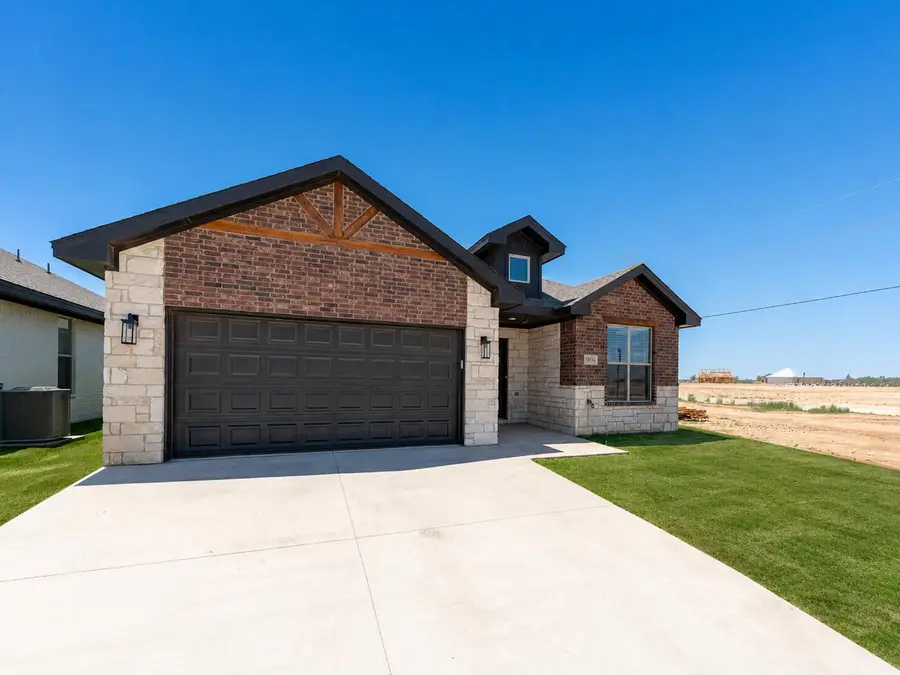 5804 Viola Avenue, Lubbock, TX 79407 - #2