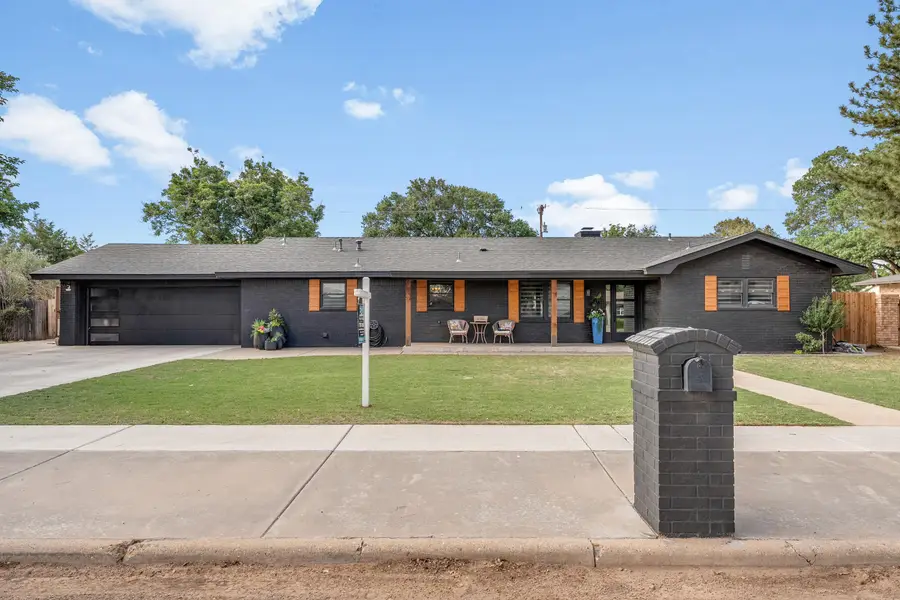 1303 8th Street, Shallowater, TX 79363 - #2