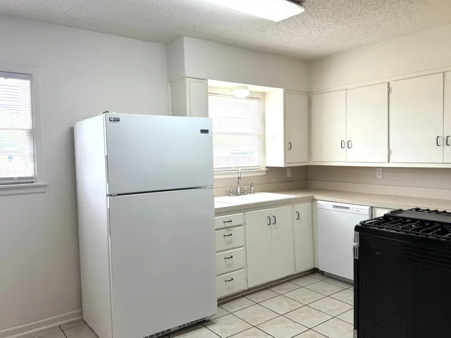 4420 37th Street, Lubbock, TX 79414 - #2
