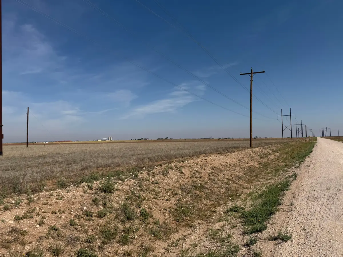 1704 Hawk Road, Levelland, TX 79336 - #1