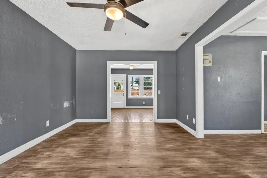 2215 20th Street, Lubbock, TX 79411 - #2