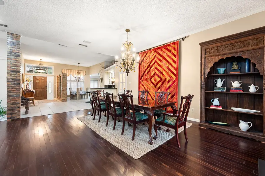 9604 Savannah Avenue, Lubbock, TX 79424 - #3