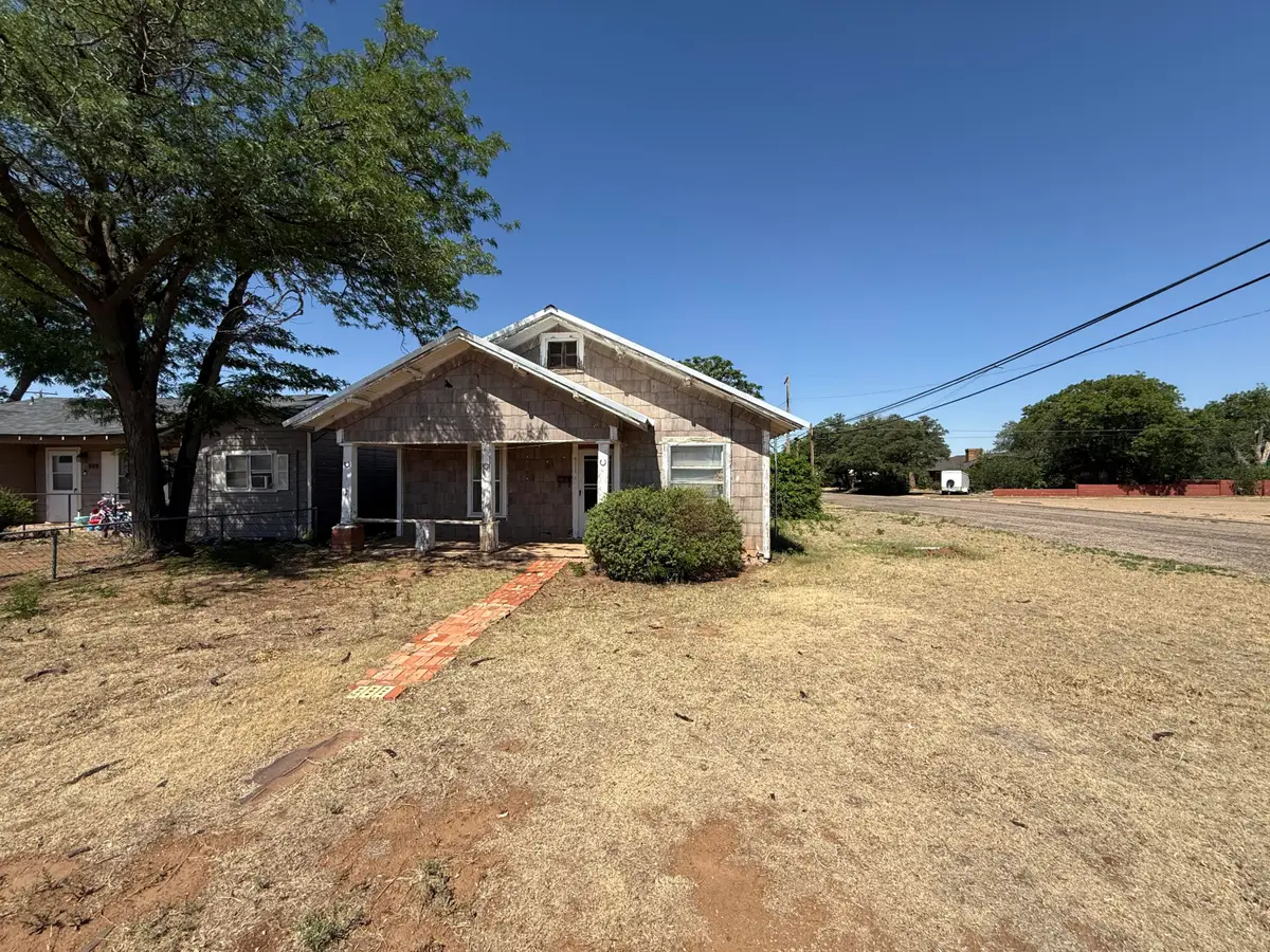 911 Ave. E Street, Abernathy, TX 79311 - #1