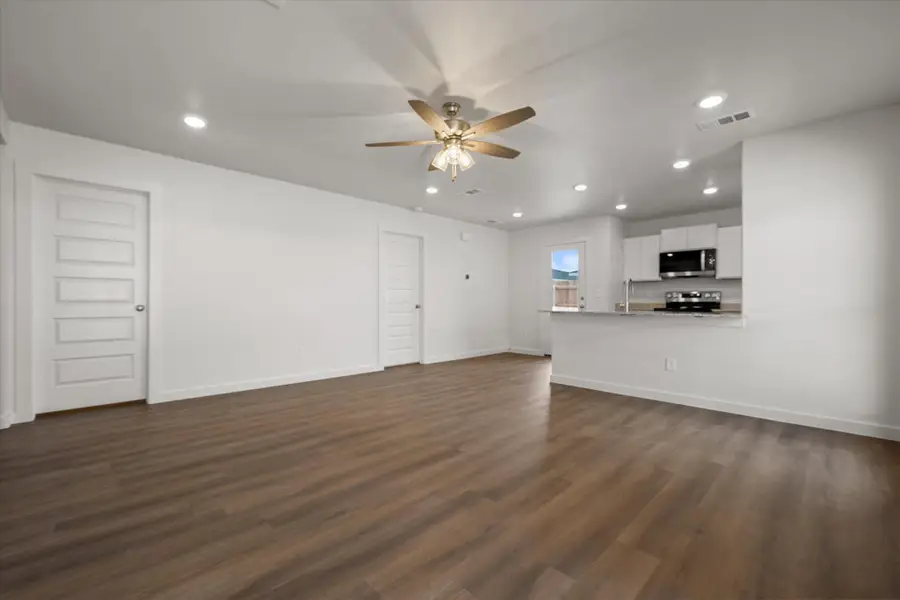 506 E 24th Street, Wolfforth, TX 79382 - #3