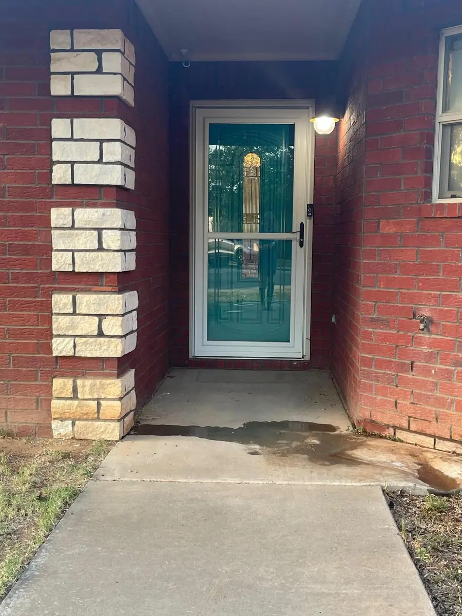 912 11th Street, Wolfforth, TX 79382 - #2