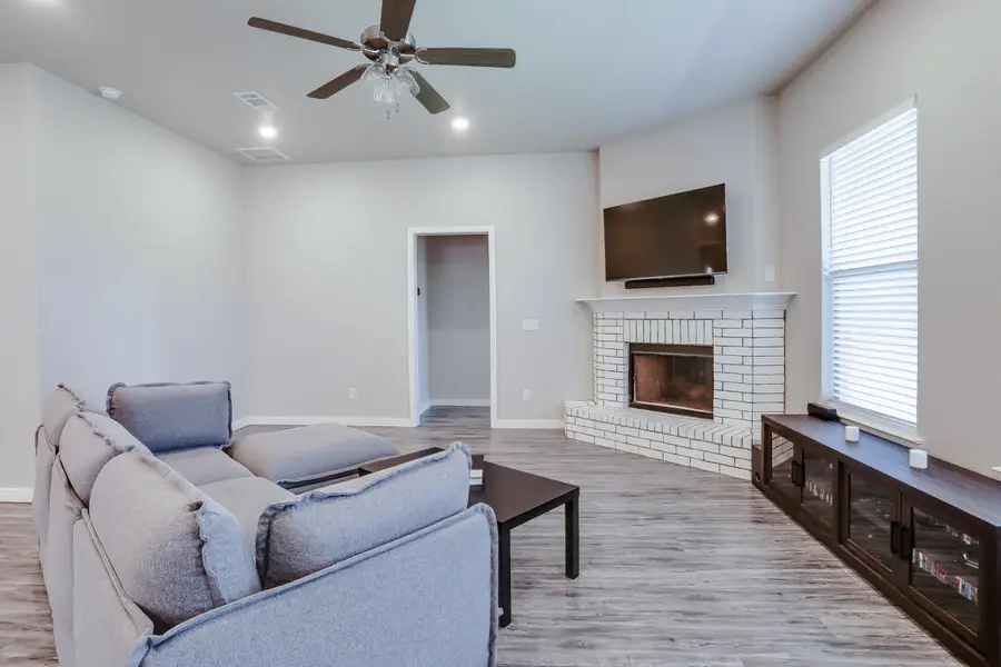 9803 Xenia Avenue, Lubbock, TX 79424 - #3