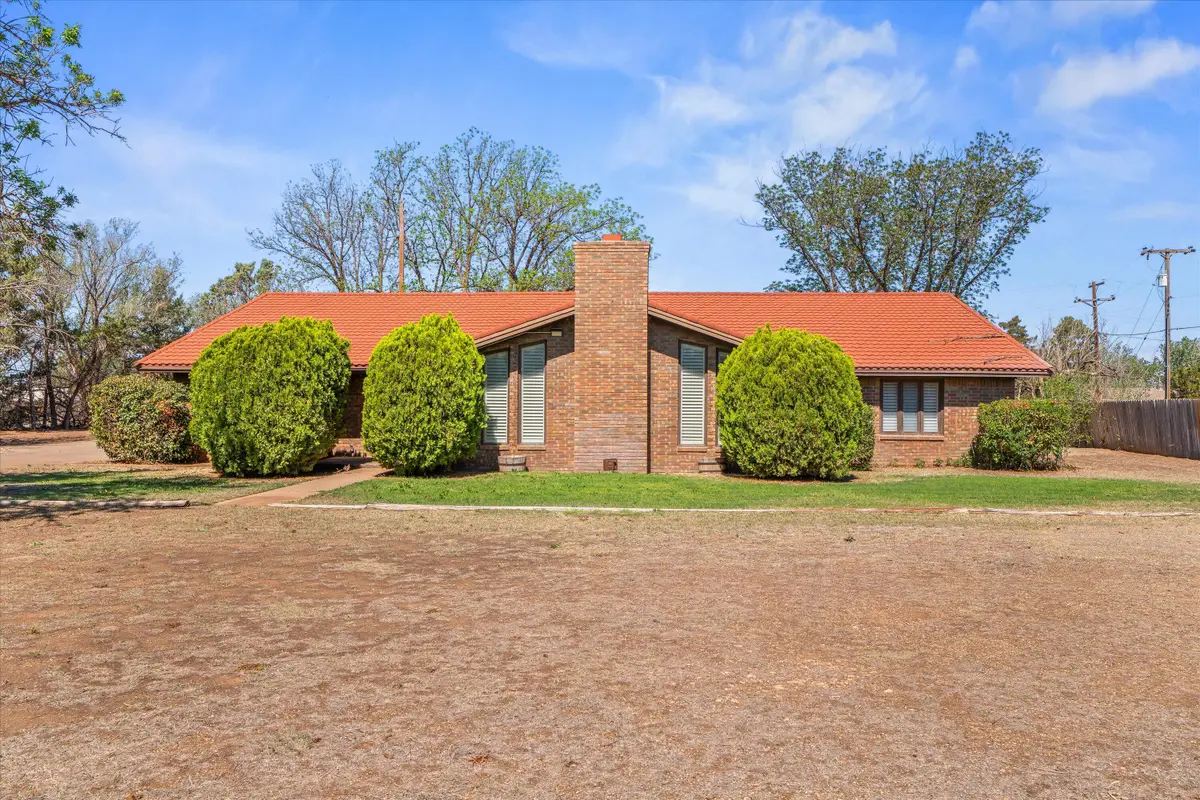 101 Dana Avenue, Earth, TX 79031 - #1