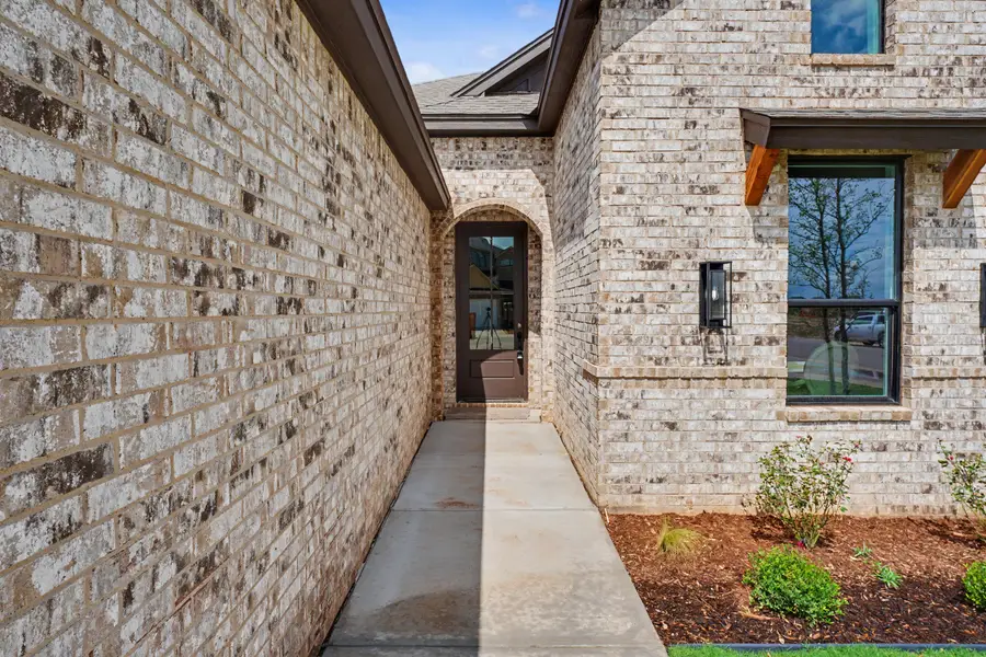 411 Essex Lane, Wolfforth, TX 79382 - #3