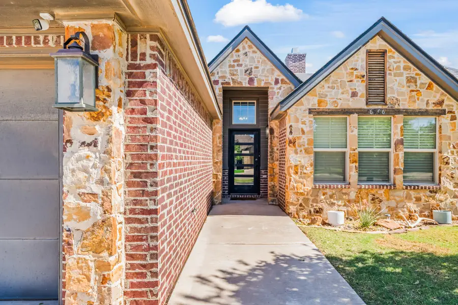 6906 70th Street, Lubbock, TX 79424 - #2