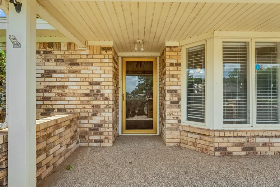 225 N Terry Drive, Slaton, TX 79364 - #2