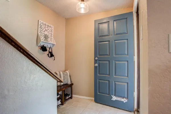 8633 Knoxville Drive, Lubbock, TX 79423