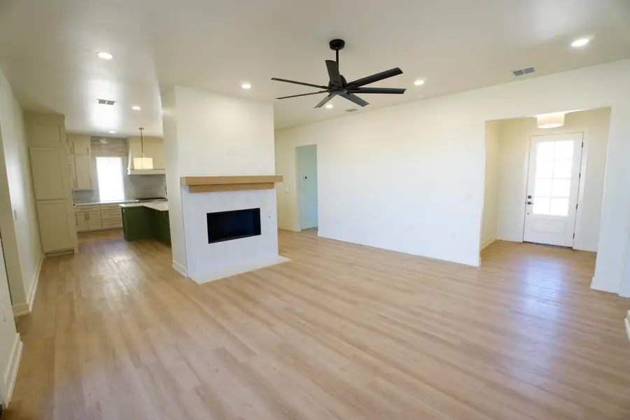 13806 Utica Avenue, Lubbock, TX 79424 - #3