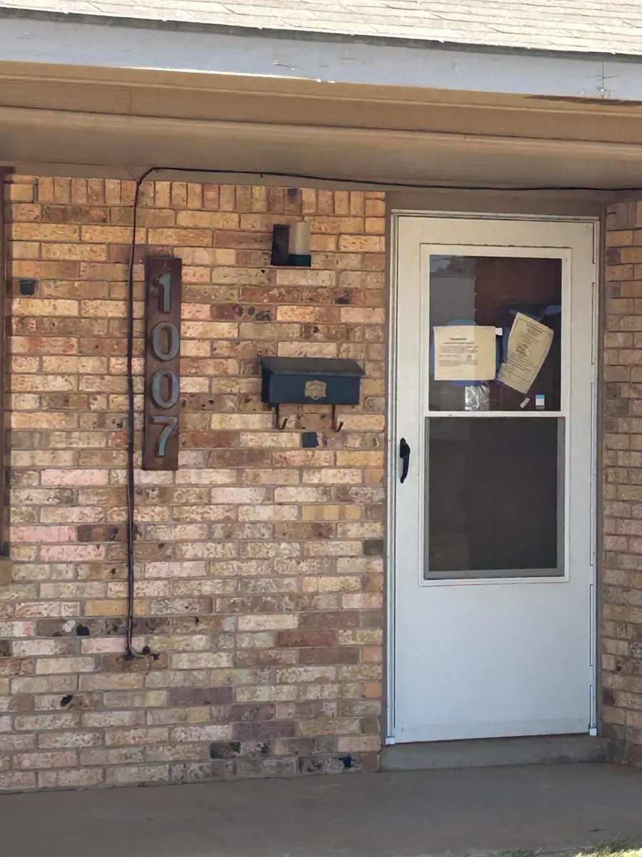 1007 E Tahoka Road, Brownfield, TX 79316 - #2