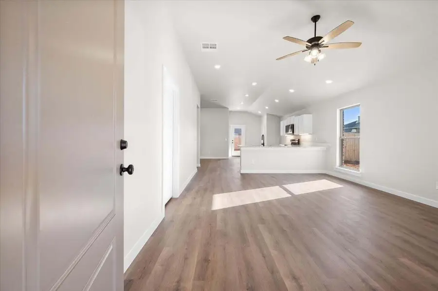 7451 28th Street, Lubbock, TX 79407 - #2