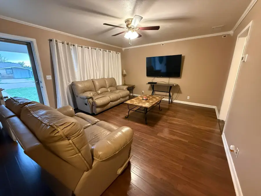1216 Avenue M, Ralls, TX 79357 - #3
