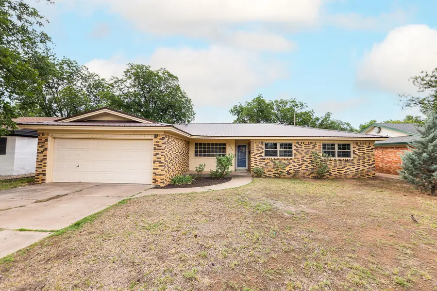 6805 Avenue W, Lubbock, TX 79412 - #2