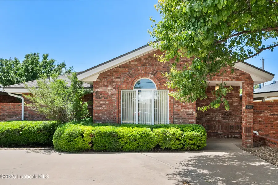 618 Hickory Street, Levelland, TX 79336 - #2