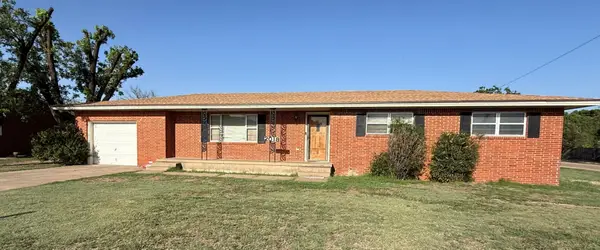 2018 Main Street, Petersburg, TX 79250