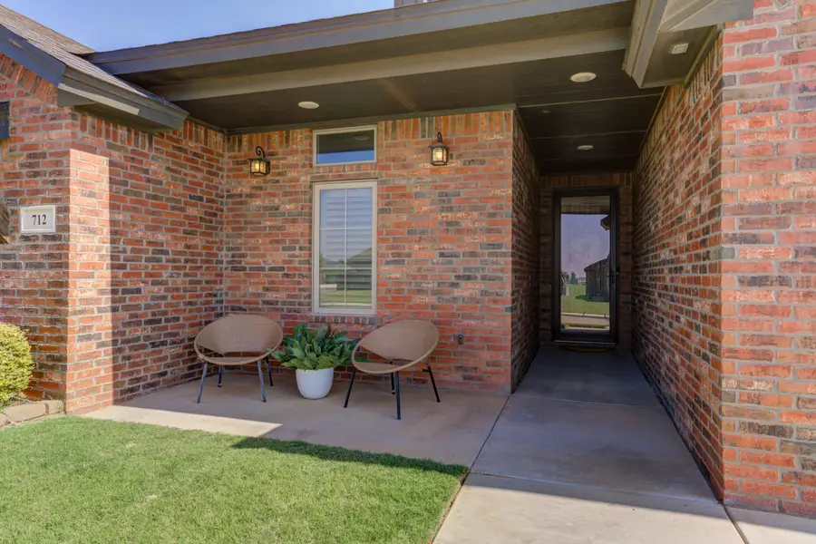 712 Ventoso Circle, Wolfforth, TX 79382 - #2