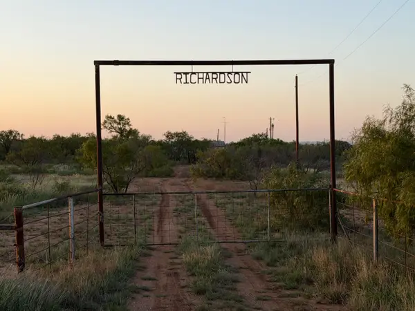 423 Fm 261, Spur, TX 79370