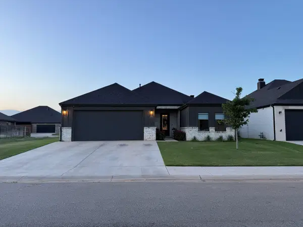 802 N 2nd Street, Wolfforth, TX 79382