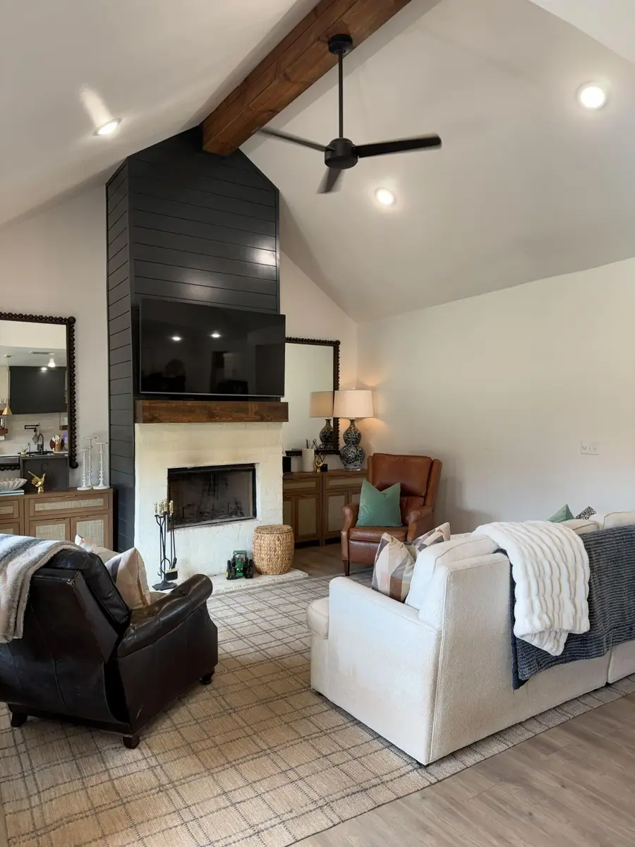 802 N 2nd Street, Wolfforth, TX 79382 - #2