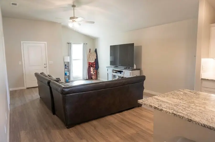 3219 Waverly Avenue, Lubbock, TX 79407 - #3