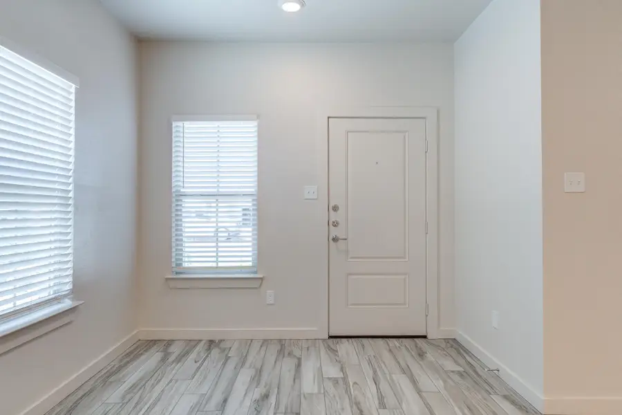 1135 N 7th Street, Wolfforth, TX 79382 - #2