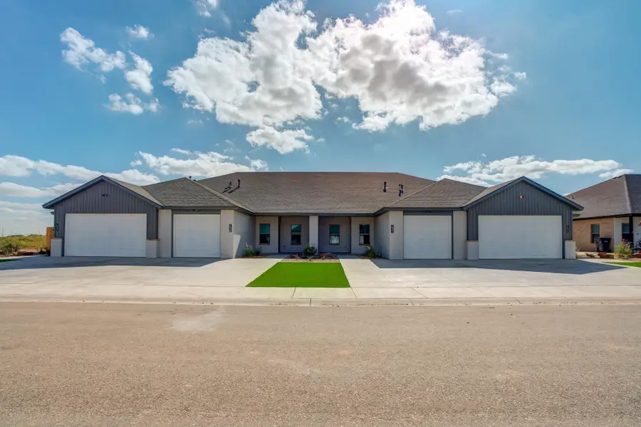 1143 N 7th Street, Wolfforth, TX 79382 - #3