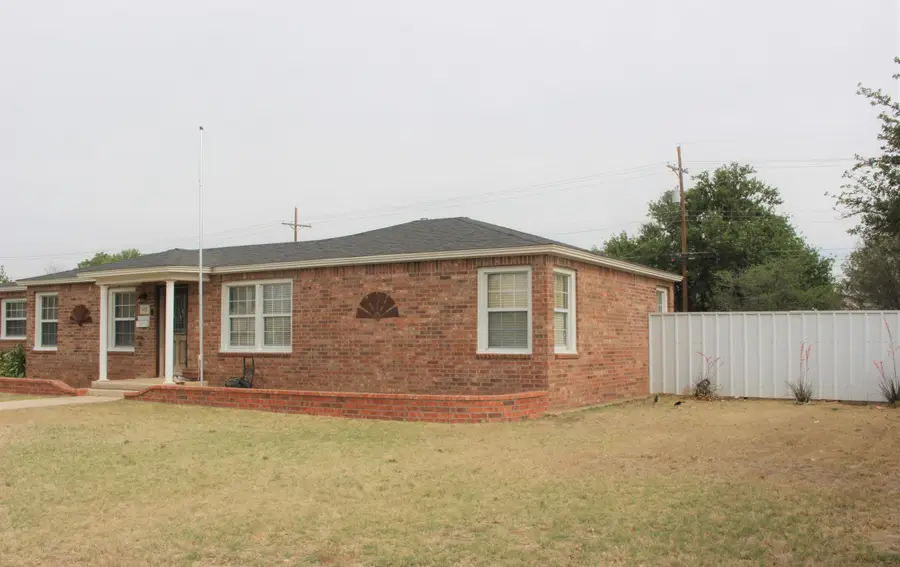 601 E 16th Street, Littlefield, TX 79339 - #3