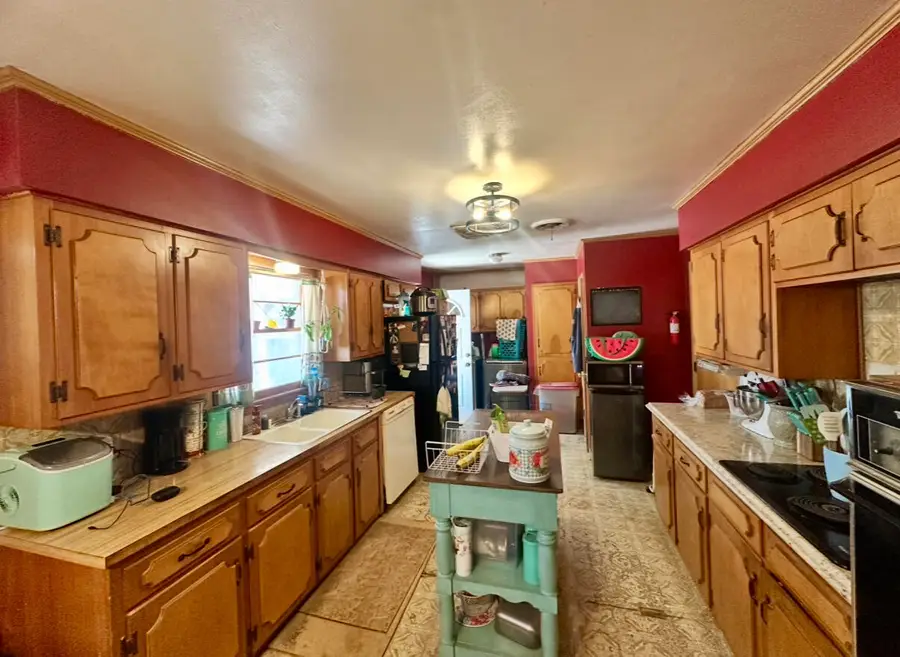 4413 32nd Street, Lubbock, TX 79410 - #3