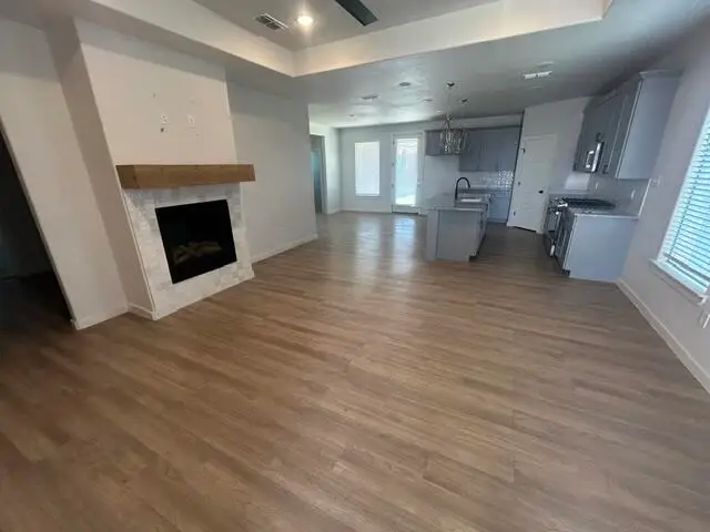 135 Buckingham Avenue, Wolfforth, TX 79382 - #2