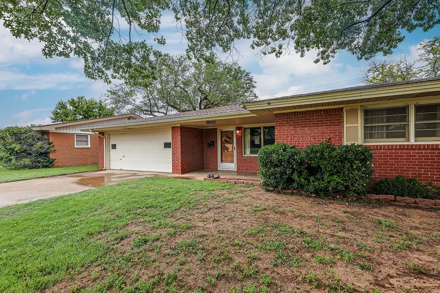 5220 7th Street, Lubbock, TX 79416 - #2