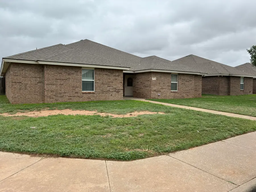 801 N Bangor Avenue, Lubbock, TX 79416 - #2