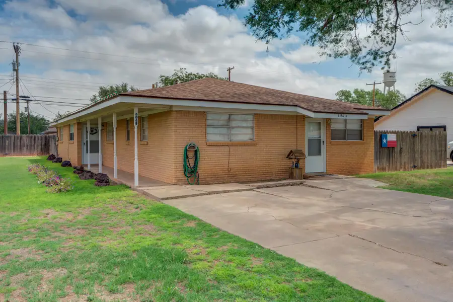 606 6th Street, Wolfforth, TX 79382 - #2